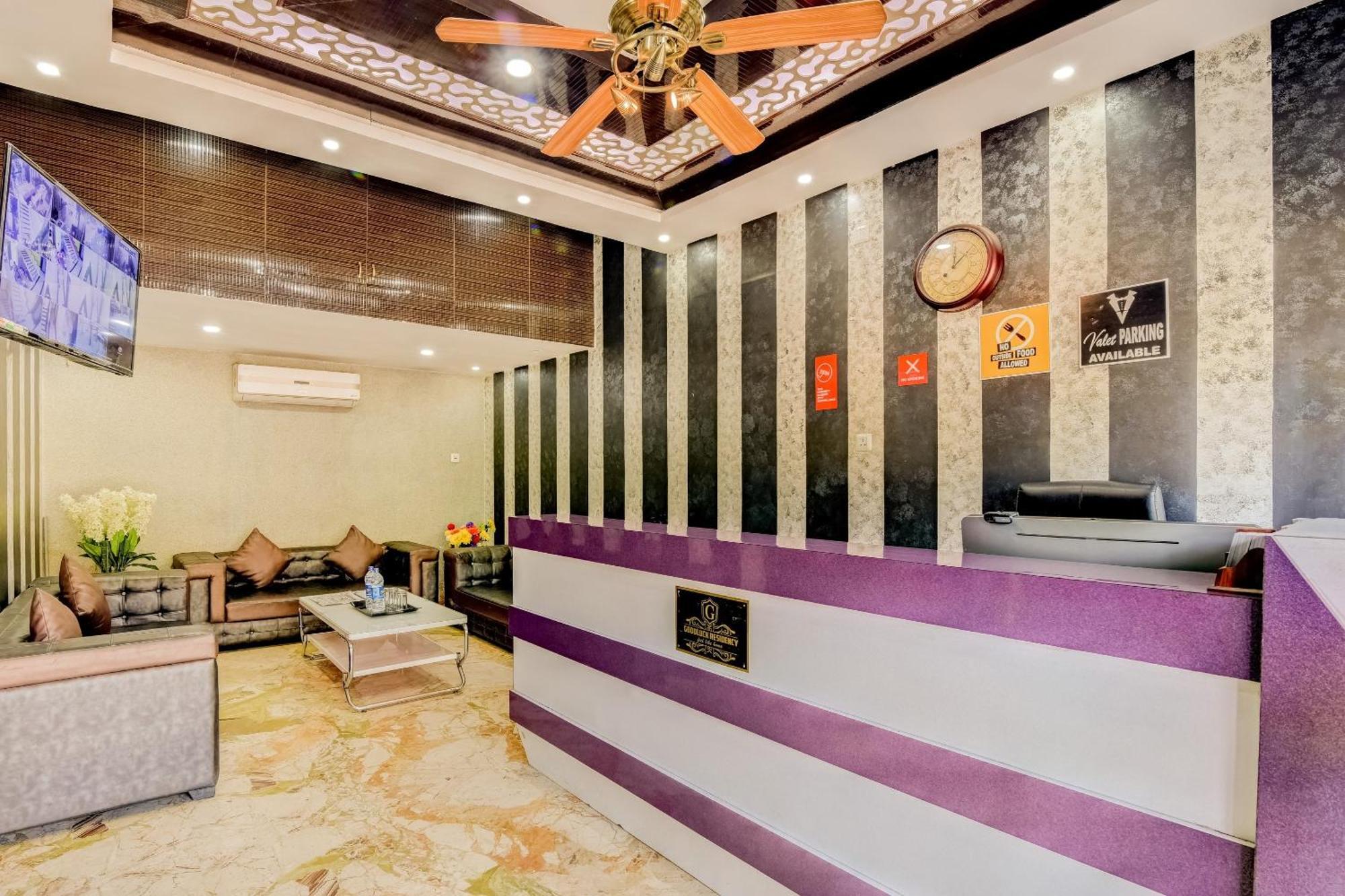 Capital O Good Luck Residency Hotel Dispur Экстерьер фото